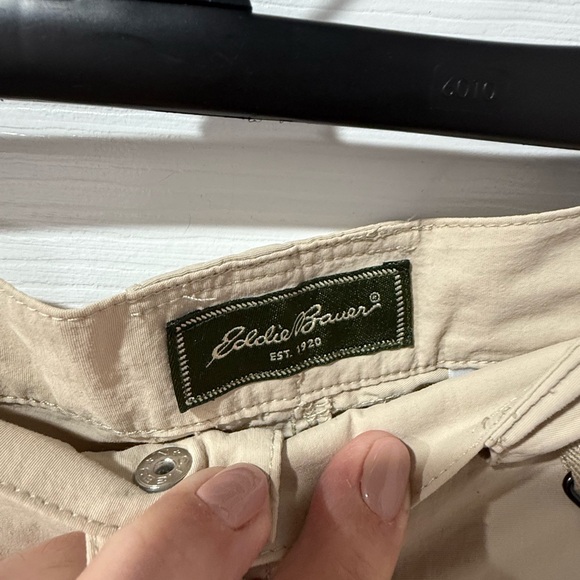 Eddie Bauer women’s Cargo Pants size 14 in Beige - Picture 2 of 7